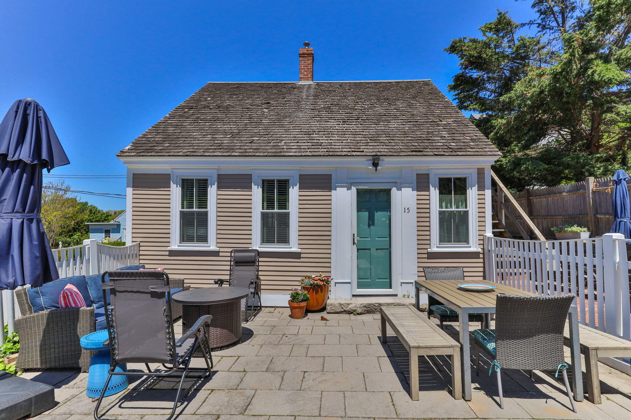 15 Carver Street Provincetown MA 02657