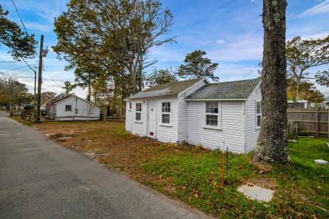 262 Old Wharf Road Dennis MA 02639