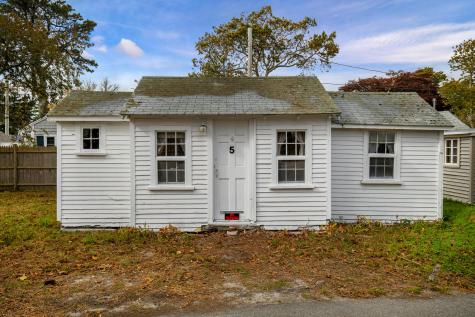 262 Old Wharf Road Dennis MA 02639