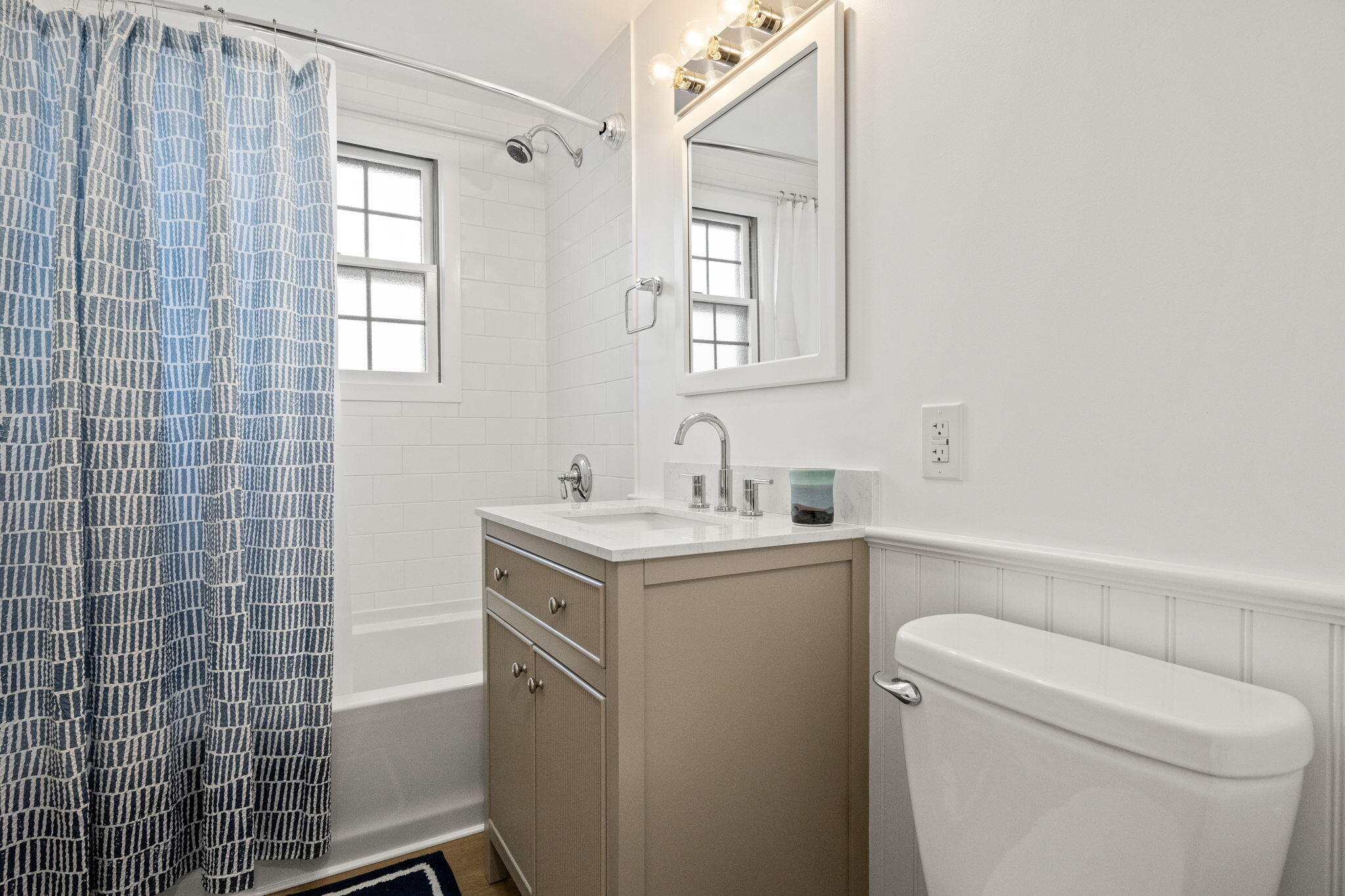 945 Commercial Street Provincetown MA 02657