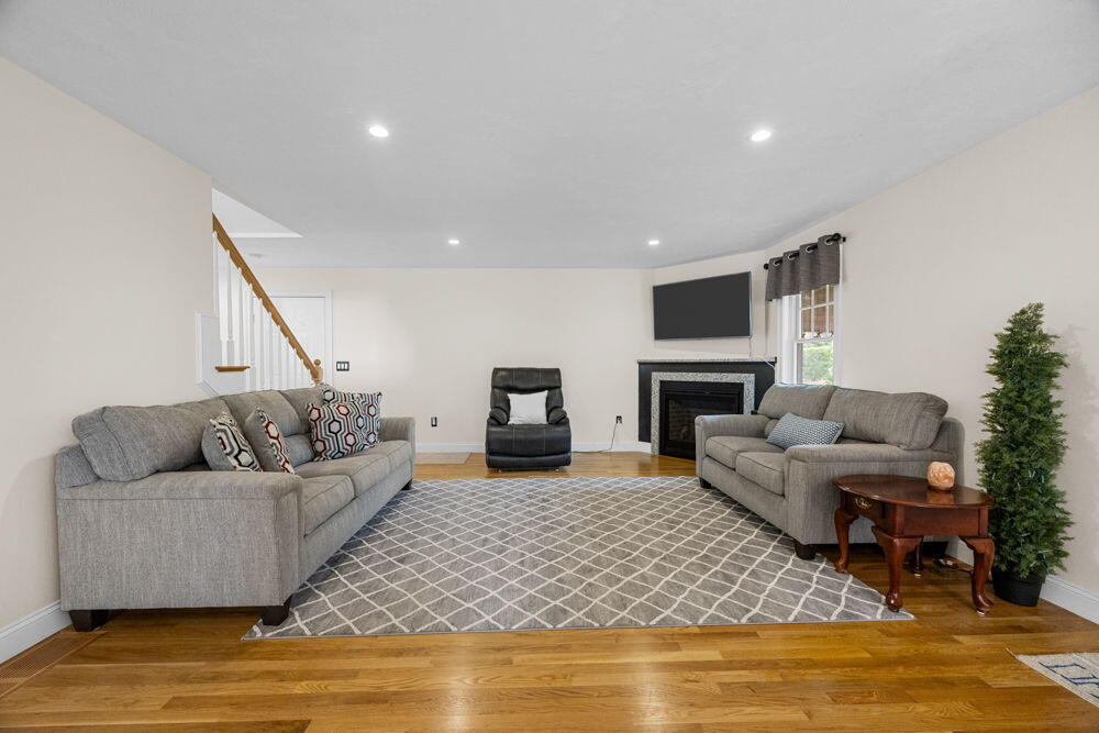 56 Carriage Shop Road Falmouth MA 02536