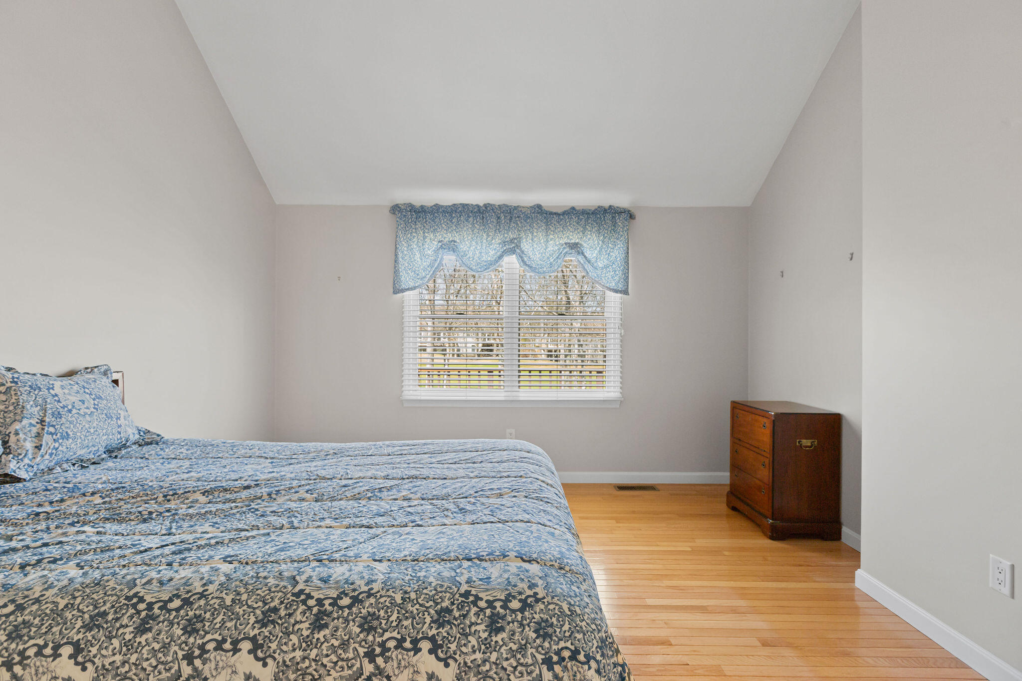 28 Wildflower Lane Yarmouth MA 02675