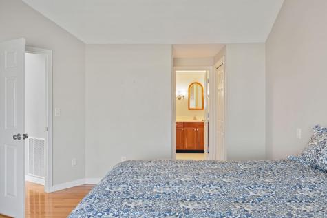 28 Wildflower Lane Yarmouth MA 02675