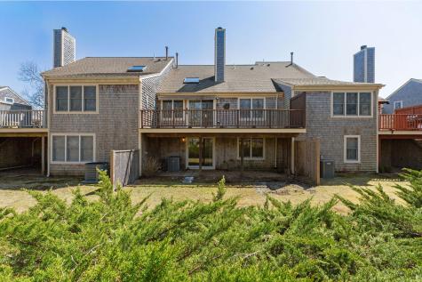 28 Wildflower Lane Yarmouth MA 02675