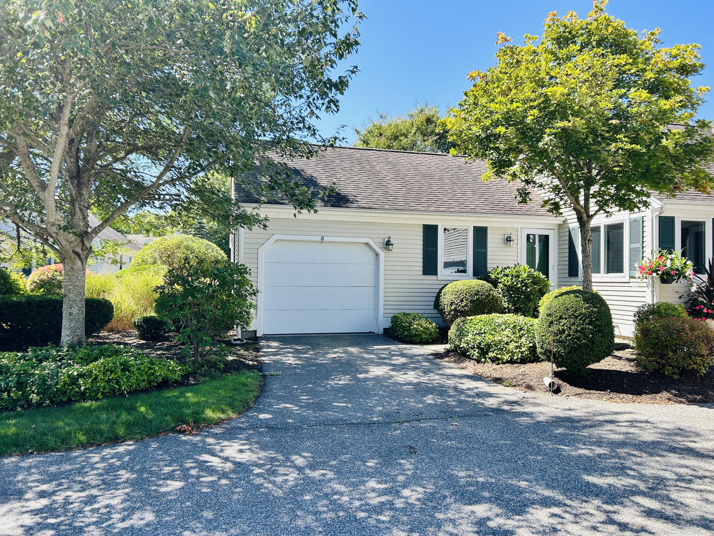 6 Masters Court Mashpee MA 02649