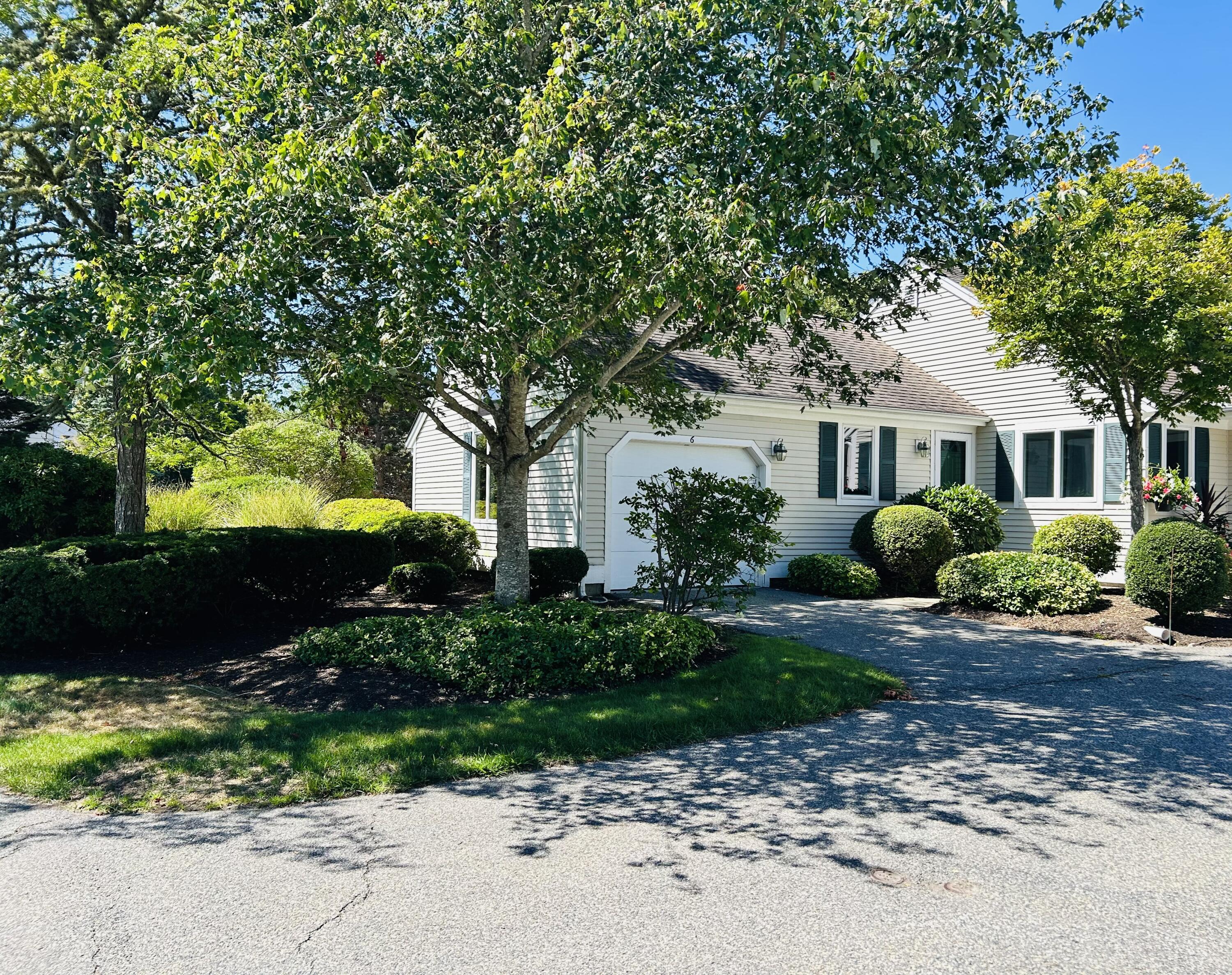 6 Masters Court Mashpee MA 02649