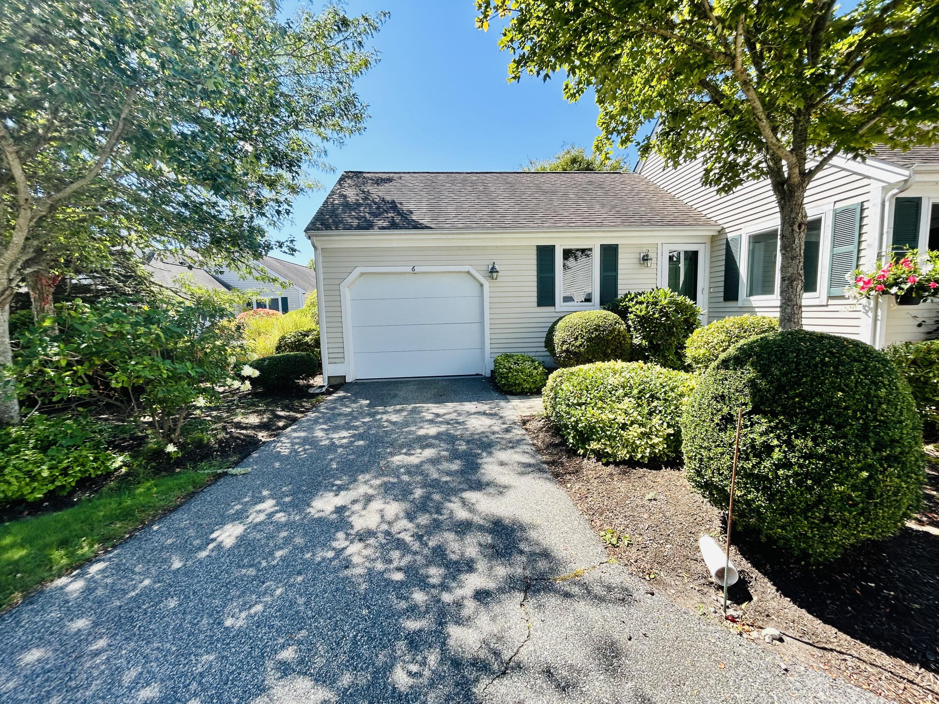 6 Masters Court Mashpee MA 02649