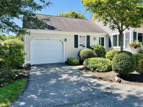 6 Masters Court Mashpee MA 02649
