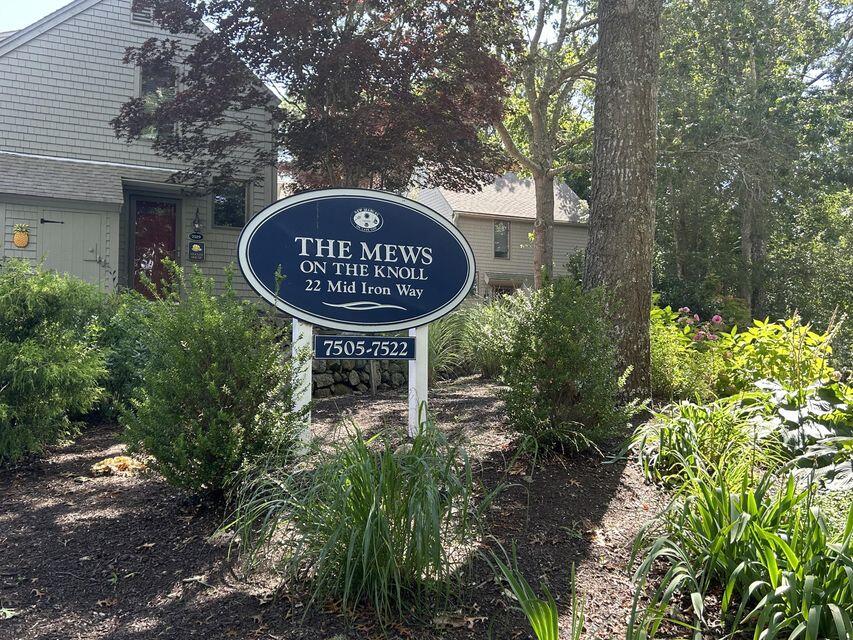 22 Mid Iron Way Mashpee MA 02649