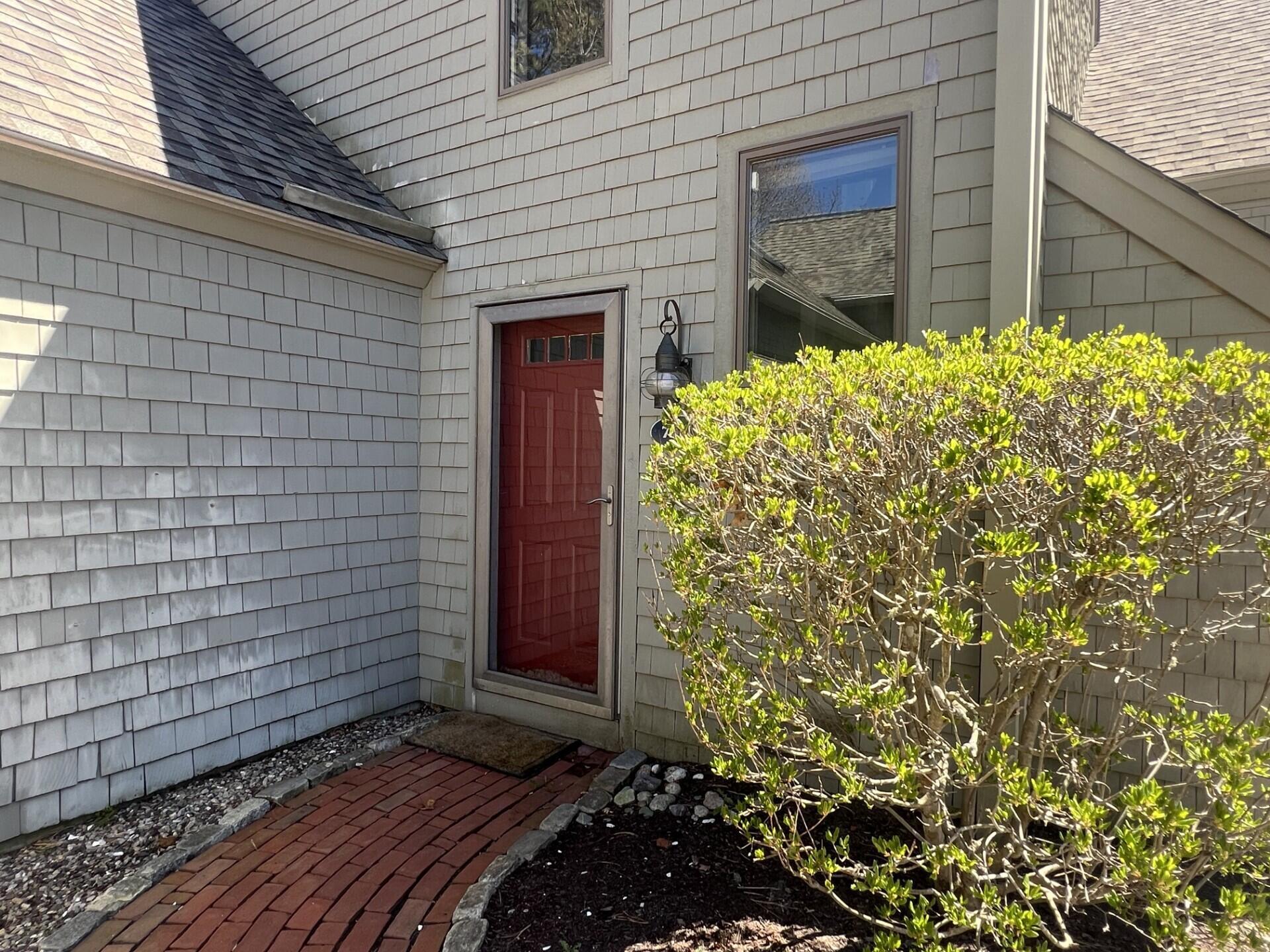 22 Mid Iron Way Mashpee MA 02649