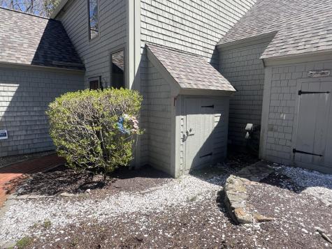 22 Mid Iron Way Mashpee MA 02649