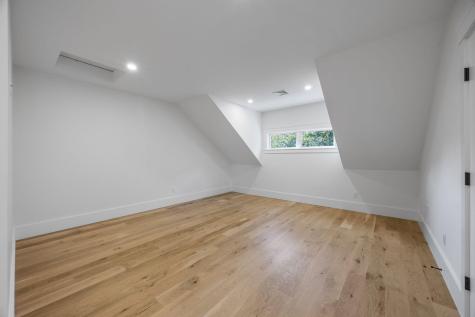 213 N Falmouth Highway Falmouth MA 02556