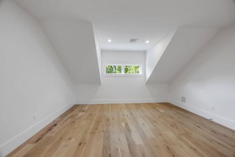 213 N Falmouth Highway Falmouth MA 02556