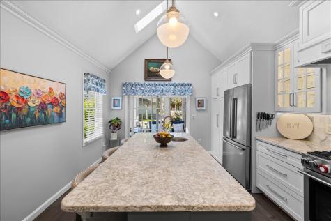 7 Gold Leaf Lane Mashpee MA 02649
