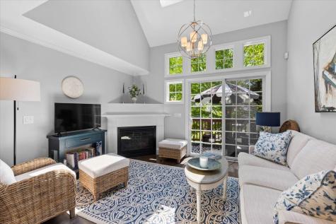 7 Gold Leaf Lane Mashpee MA 02649