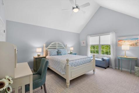 7 Gold Leaf Lane Mashpee MA 02649