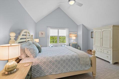 7 Gold Leaf Lane Mashpee MA 02649