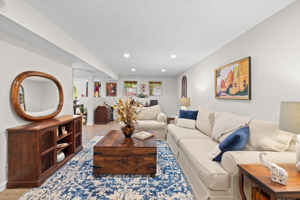 7 Gold Leaf Lane Mashpee MA 02649