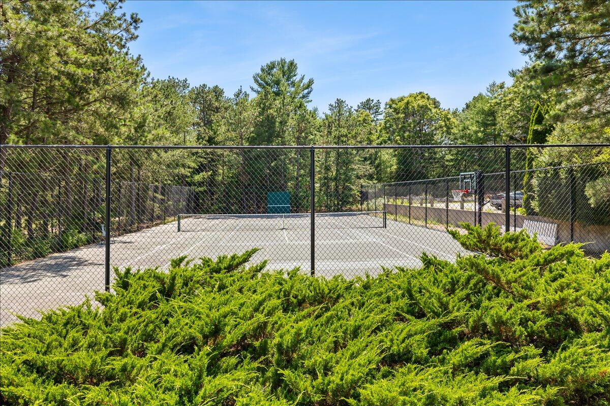 7 Gold Leaf Lane Mashpee MA 02649