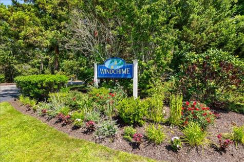 7 Gold Leaf Lane Mashpee MA 02649