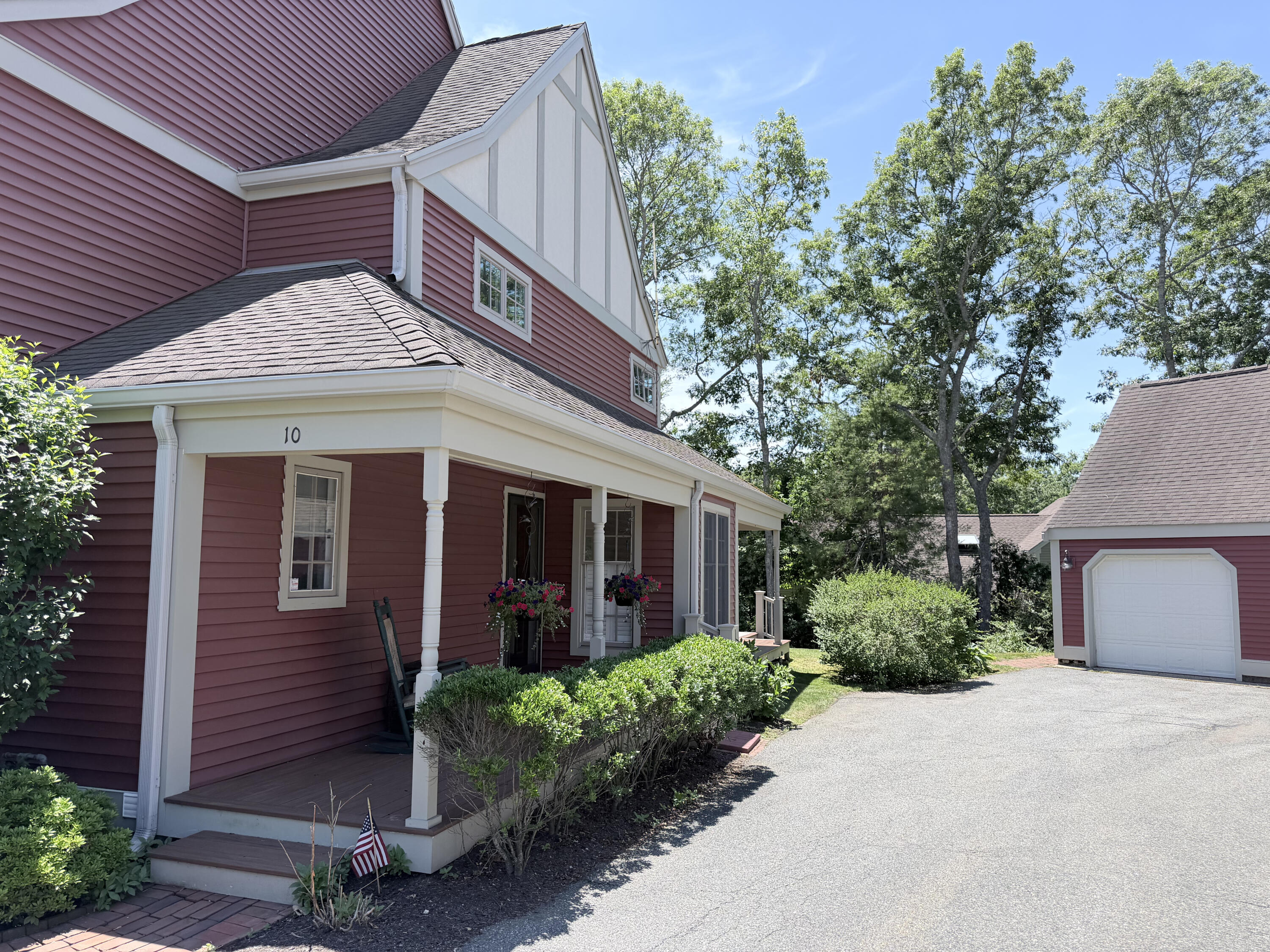 10 Village Green Circle Mashpee MA 02649