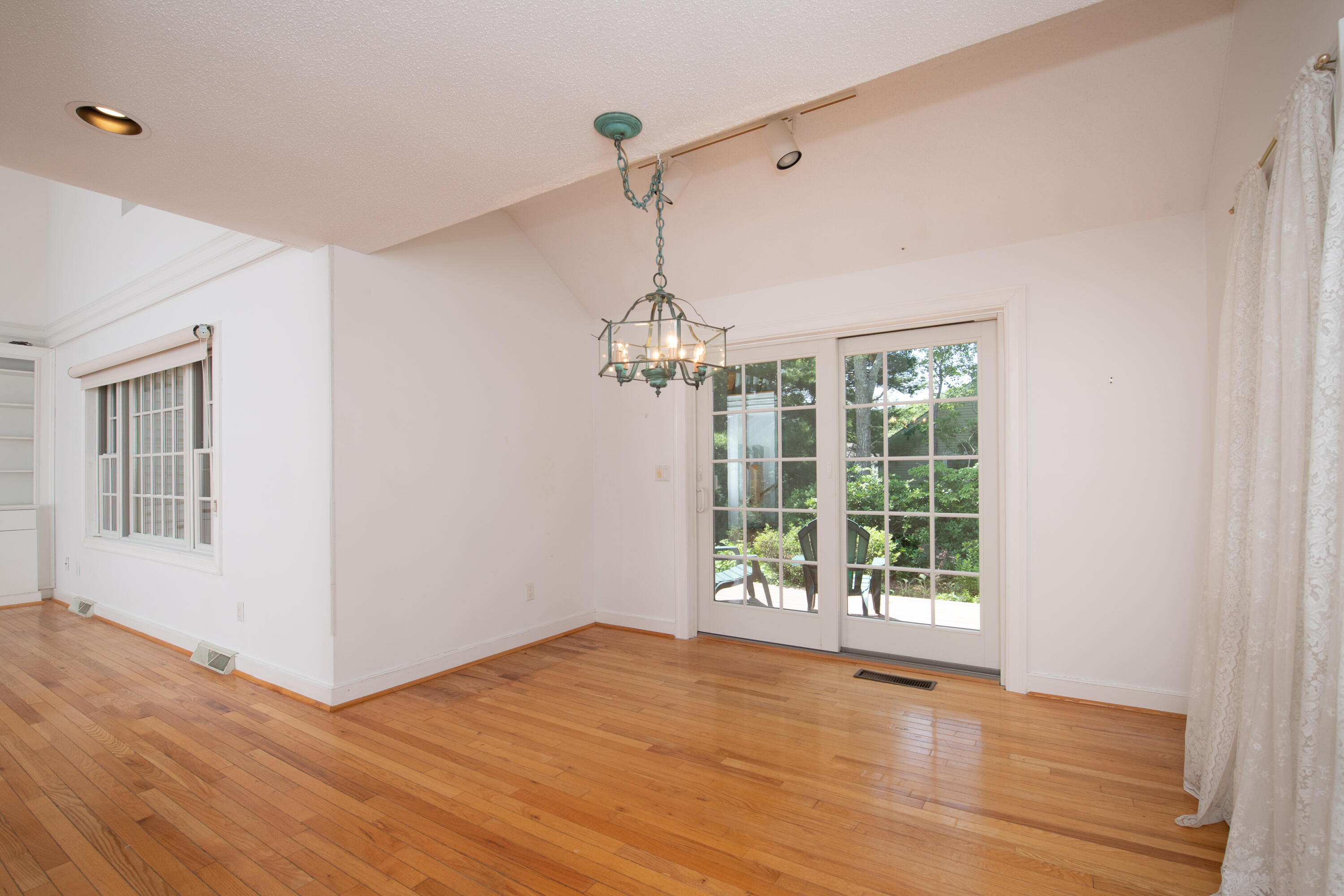 10 Village Green Circle Mashpee MA 02649