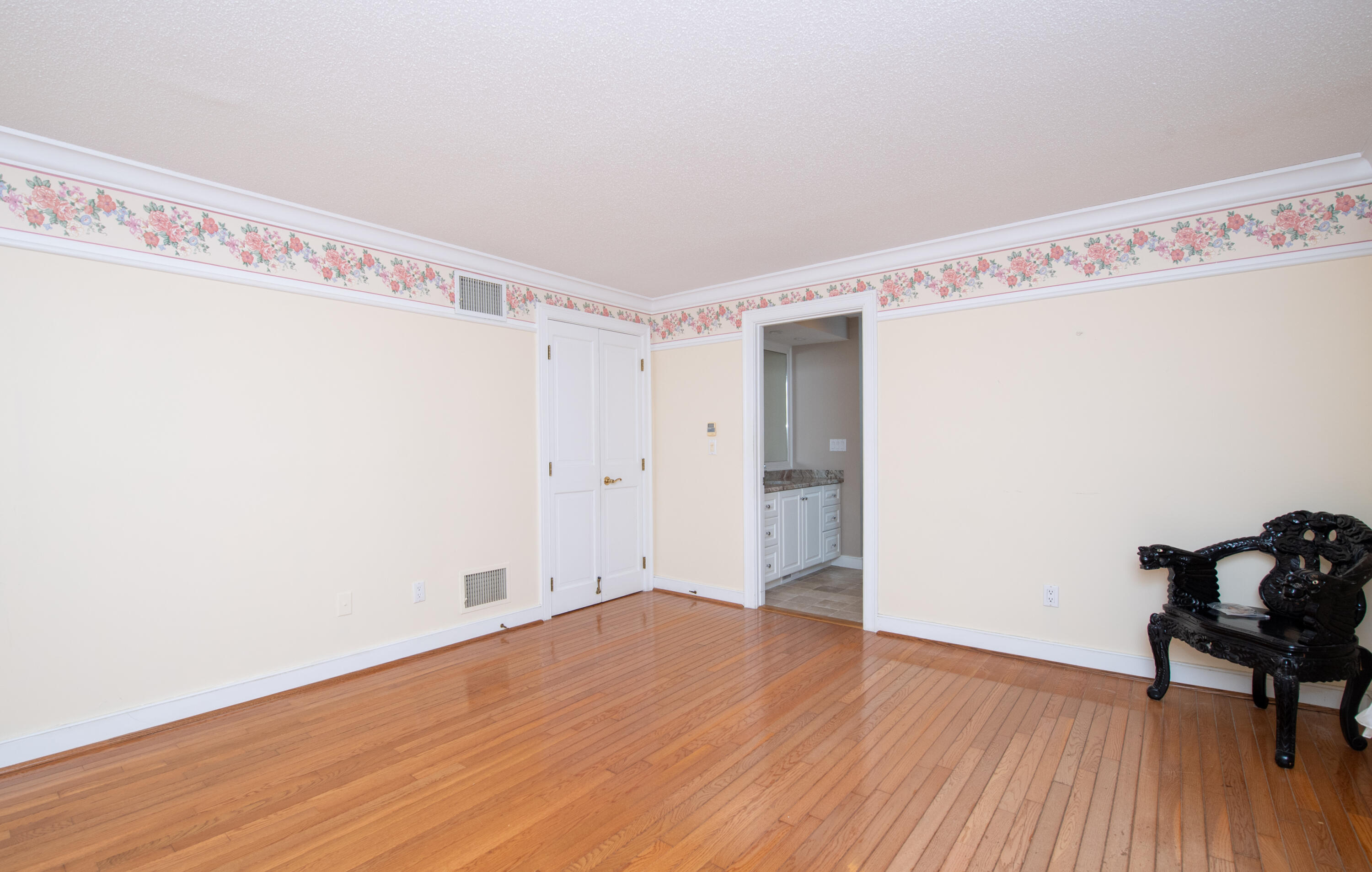 10 Village Green Circle Mashpee MA 02649
