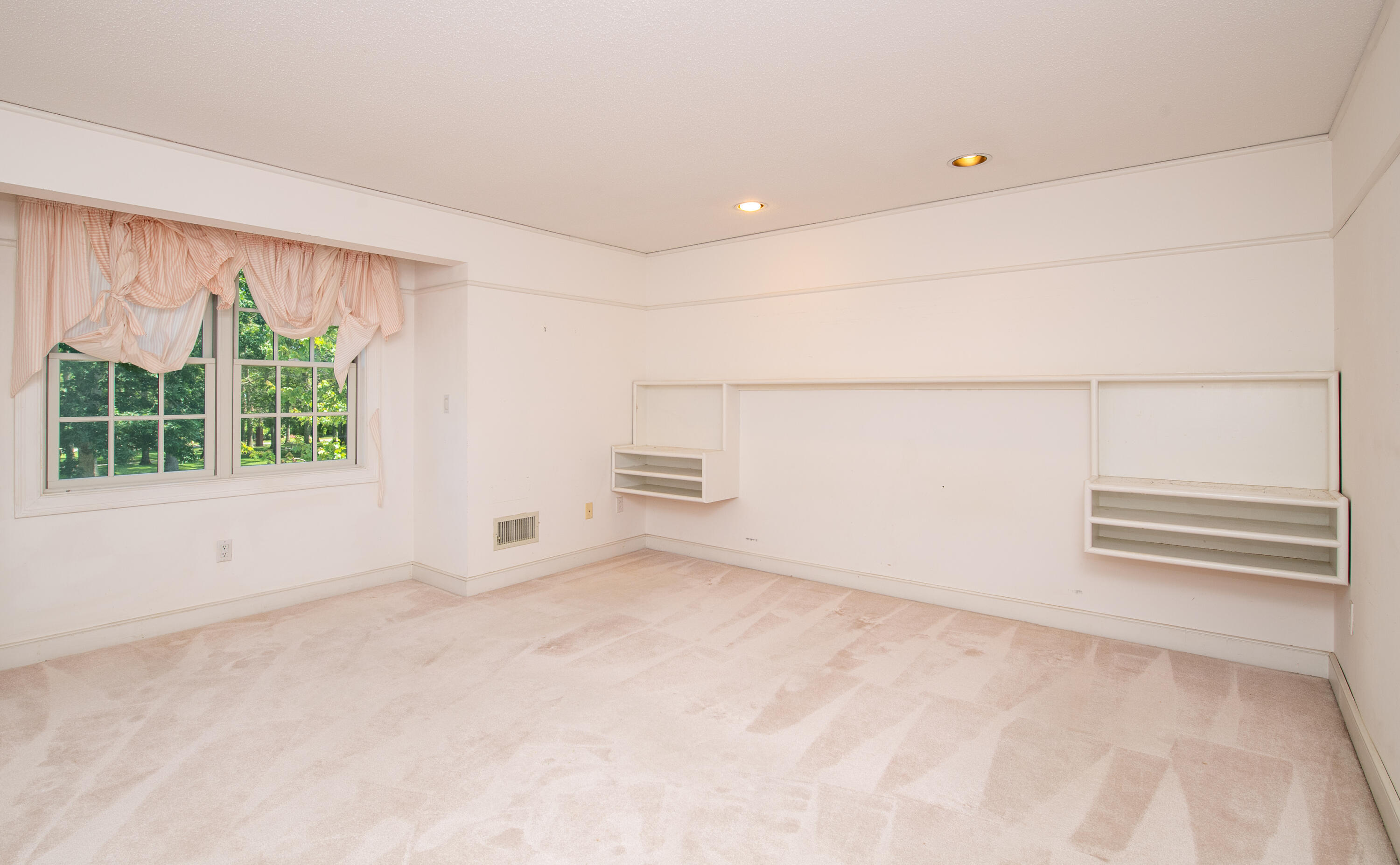 10 Village Green Circle Mashpee MA 02649
