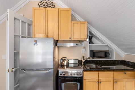 15 Carver Street Provincetown MA 02657