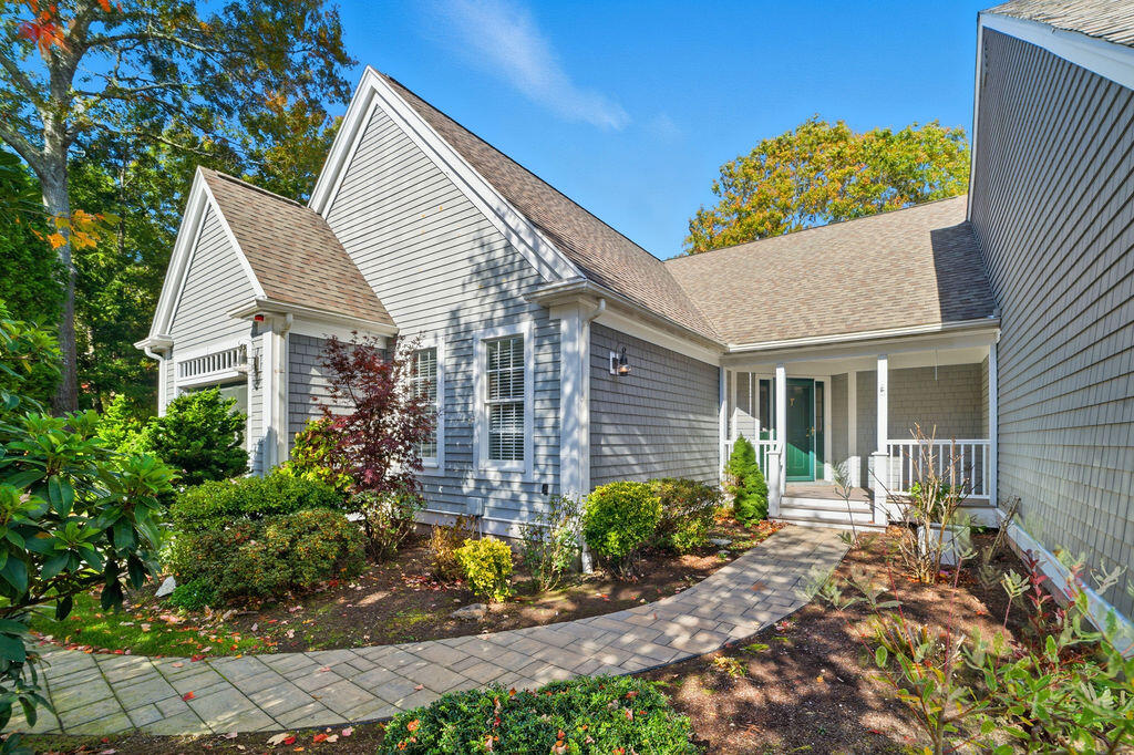 5 Darby Point Mashpee MA 02649