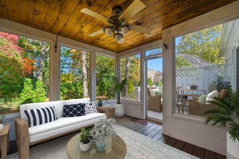 5 Darby Point Mashpee MA 02649