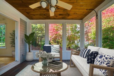 5 Darby Point Mashpee MA 02649