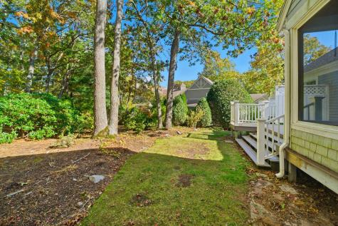 5 Darby Point Mashpee MA 02649