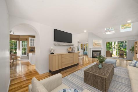 5 Darby Point Mashpee MA 02649