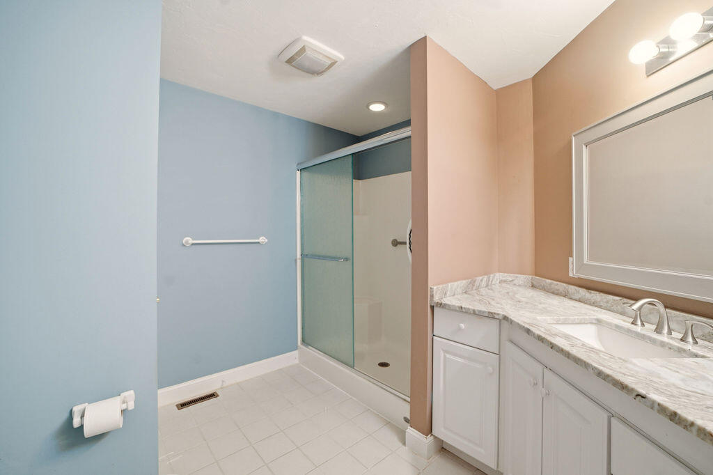 5 Darby Point Mashpee MA 02649