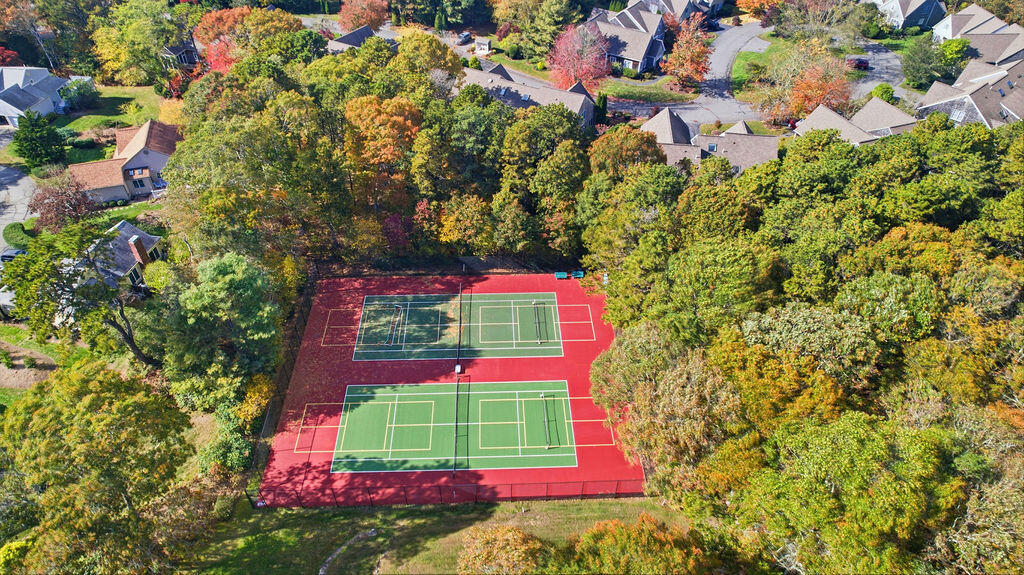 5 Darby Point Mashpee MA 02649