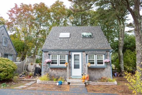 109 Seaview Avenue Yarmouth MA 02664