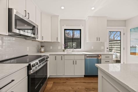 50 Nelson Avenue Provincetown MA 02657