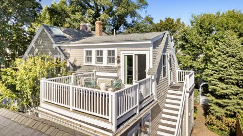 12 Cottage Street Provincetown MA 02657