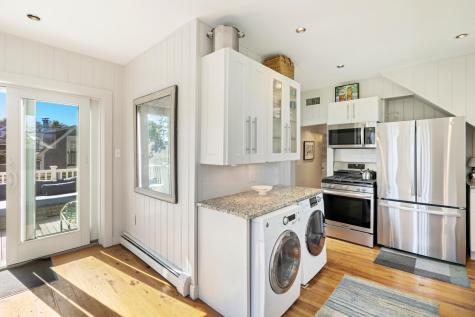 12 Cottage Street Provincetown MA 02657