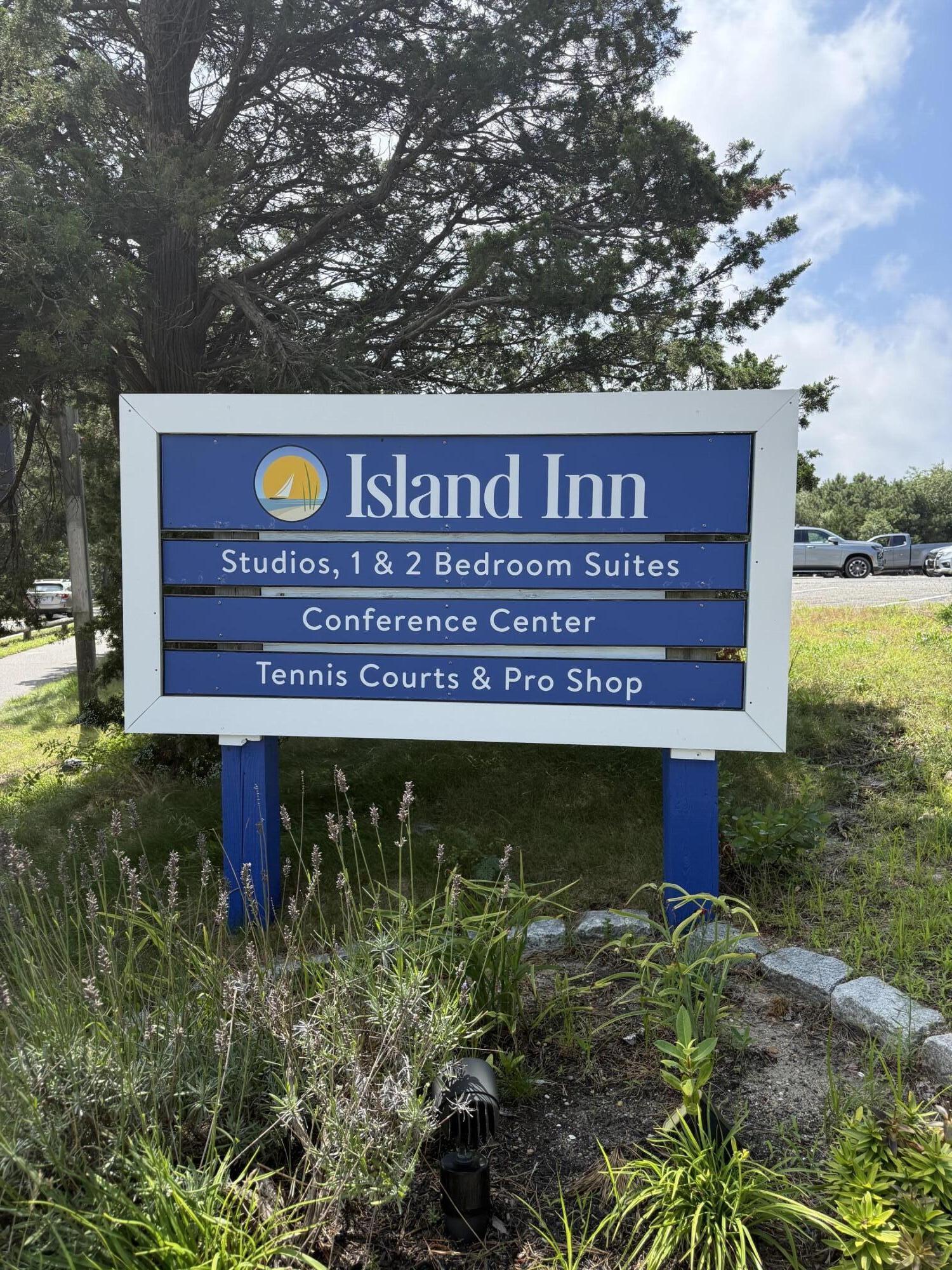 33 Island Inn Road Oak Bluffs MA 02557