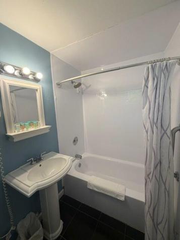 33 Island Inn Road Oak Bluffs MA 02557