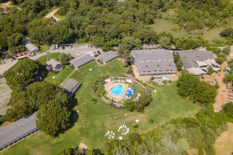 33 Island Inn Road Oak Bluffs MA 02557