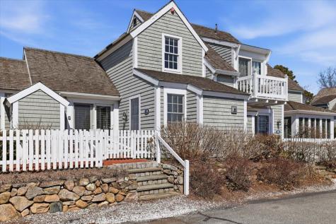 14 Hammock Pond Road Mashpee MA 02649