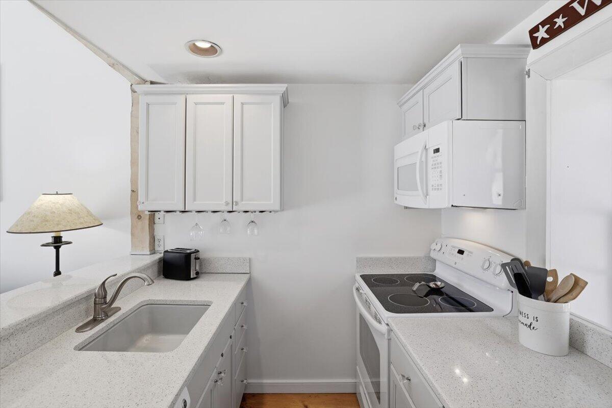 14 Hammock Pond Road Mashpee MA 02649