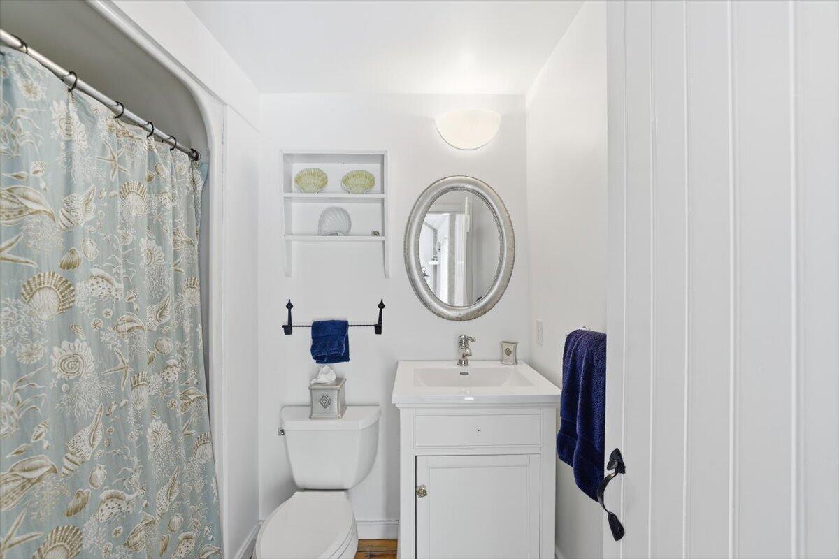 14 Hammock Pond Road Mashpee MA 02649