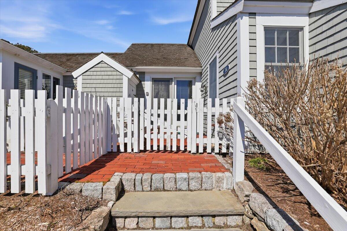 14 Hammock Pond Road Mashpee MA 02649