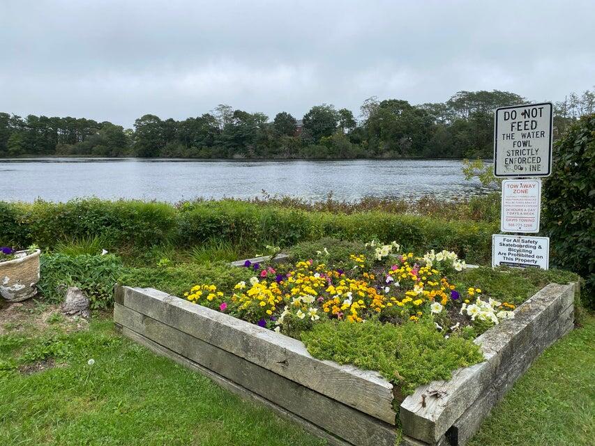 26 Bettys Pond Road Hyannis MA 02601