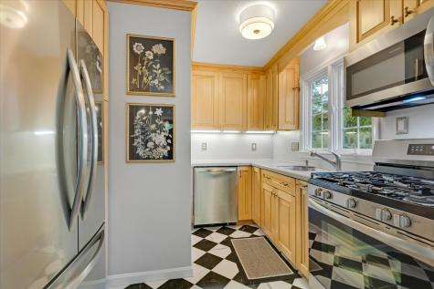 14 Harold Street Harwich MA 02646