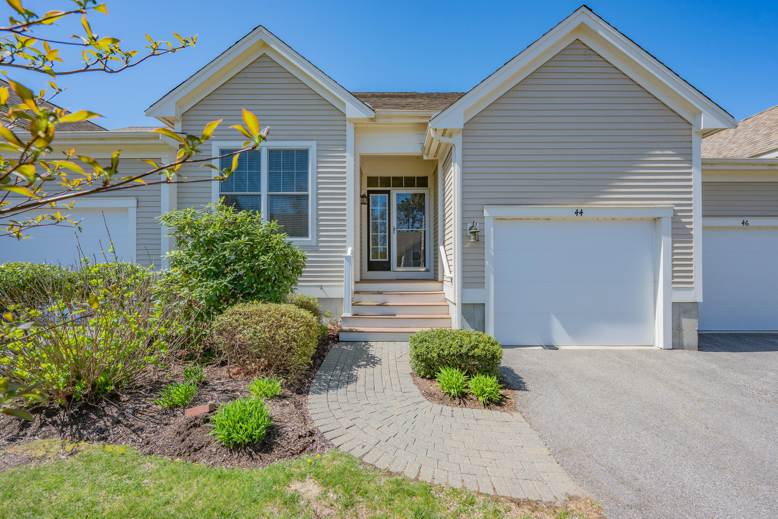 44 Twin Oaks Drive Mashpee MA 02649